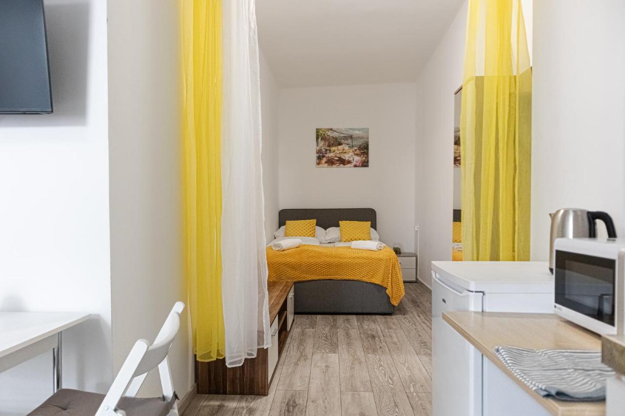 Pleasing Room Hauptbahnhof With Best Location Vienna Exterior photo