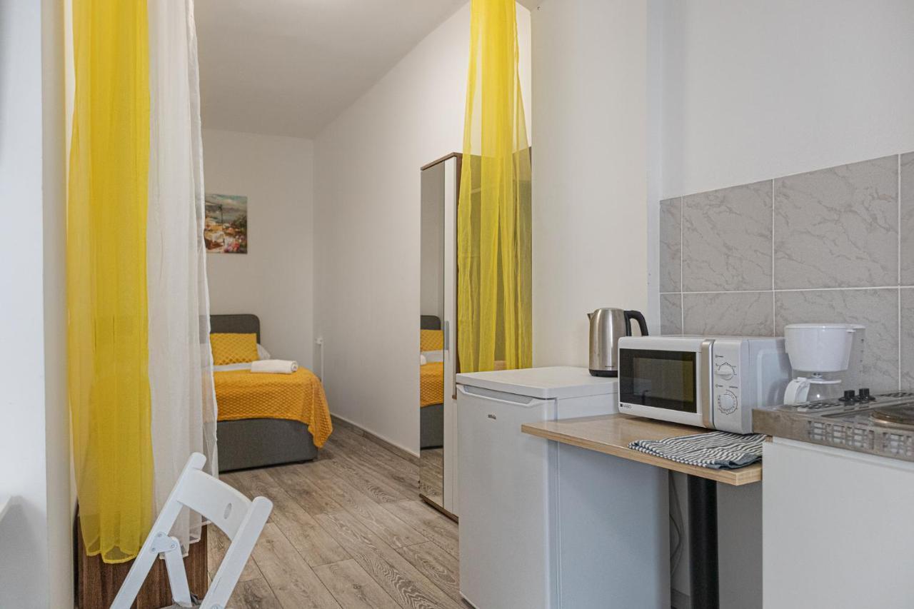 Pleasing Room Hauptbahnhof With Best Location Vienna Exterior photo